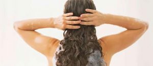 rimedi efficaci per curare capelli sfibrati